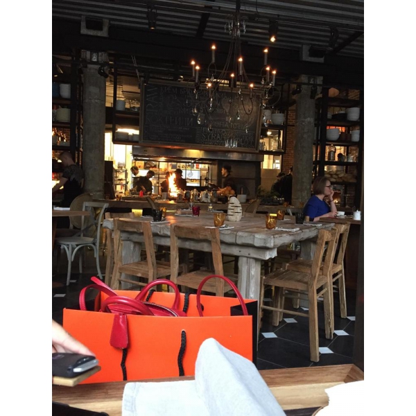 Ресторанный сервис бронирования столиков menu-rest.com - Интерьер ресторана "Lesartists"