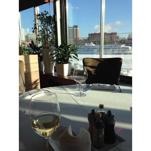 Ресторанный сервис бронирования столиков menu-rest.com - Интерьер ресторана "beefbar"