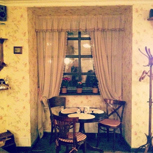 Ресторанный сервис бронирования столиков menu-rest.com - Интерьер ресторана "Мамы"