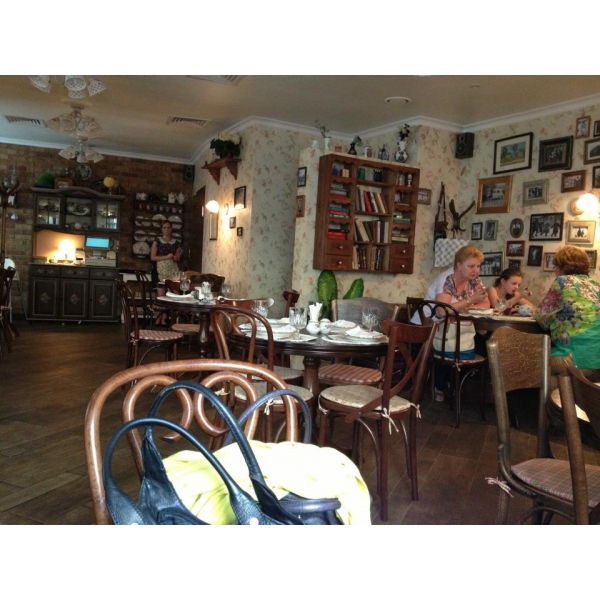 Ресторанный сервис бронирования столиков menu-rest.com - Интерьер ресторана "Мамы"