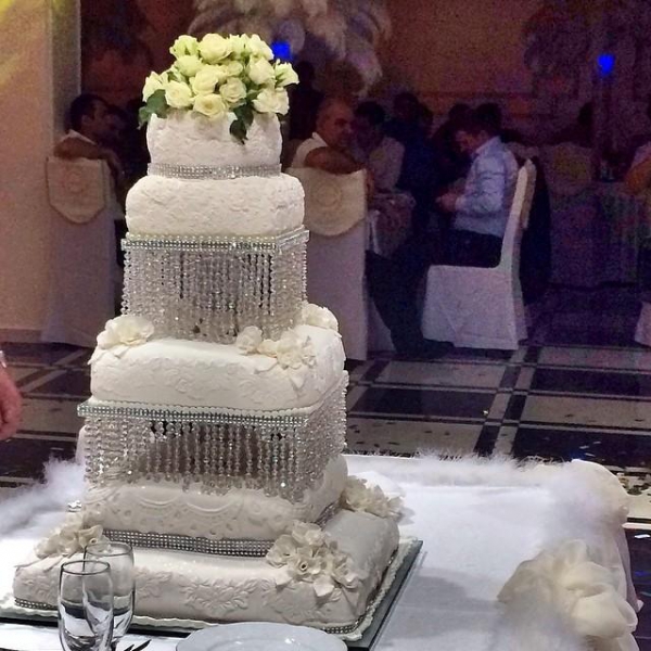 Ресторанный сервис бронирования столиков menu-rest.com - Интерьер ресторана "Карина"