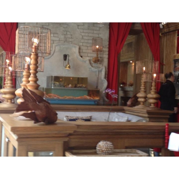 Ресторанный сервис бронирования столиков menu-rest.com - Интерьер ресторана "Peshi"