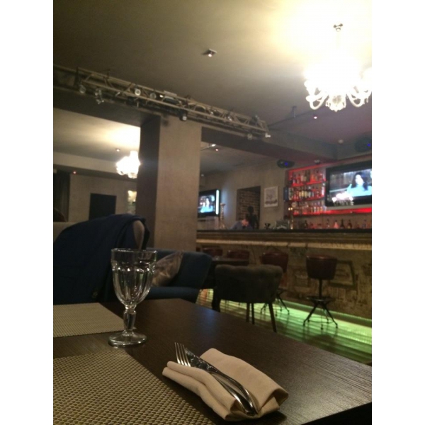 Ресторанный сервис бронирования столиков menu-rest.com - Интерьер ресторана "Сентябрь"