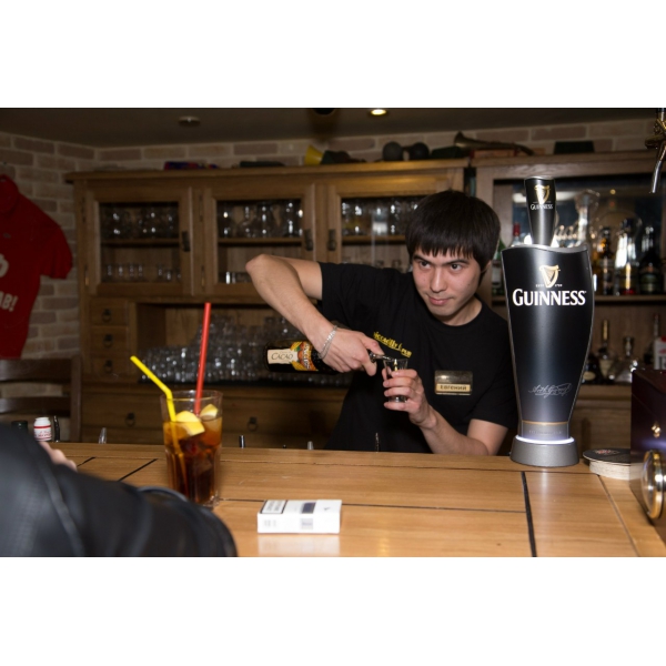 Ресторанный сервис бронирования столиков menu-rest.com - Интерьер ресторана "Piccadilly pub"