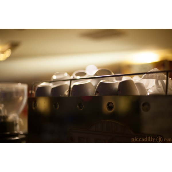 Ресторанный сервис бронирования столиков menu-rest.com - Интерьер ресторана "Piccadilly pub"