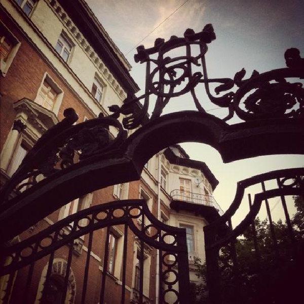 Ресторанный сервис бронирования столиков menu-rest.com - Интерьер ресторана "Шато Бобров"