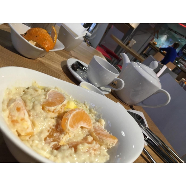 Ресторанный сервис бронирования столиков menu-rest.com - Интерьер ресторана "Media Cafe"