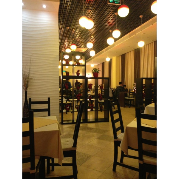 Ресторанный сервис бронирования столиков menu-rest.com - Интерьер ресторана "Smakunoff"