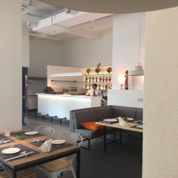 Ресторанный сервис бронирования столиков menu-rest.com - Интерьер ресторана "Баан-Тай"