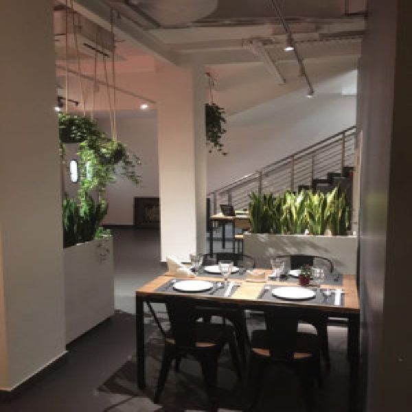 Ресторанный сервис бронирования столиков menu-rest.com - Интерьер ресторана "Баан-Тай"