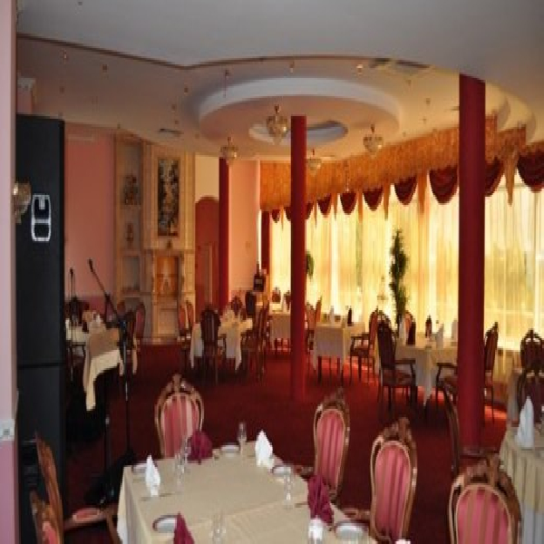 Ресторанный сервис бронирования столиков menu-rest.com - Интерьер ресторана "Подмосковные вечера"