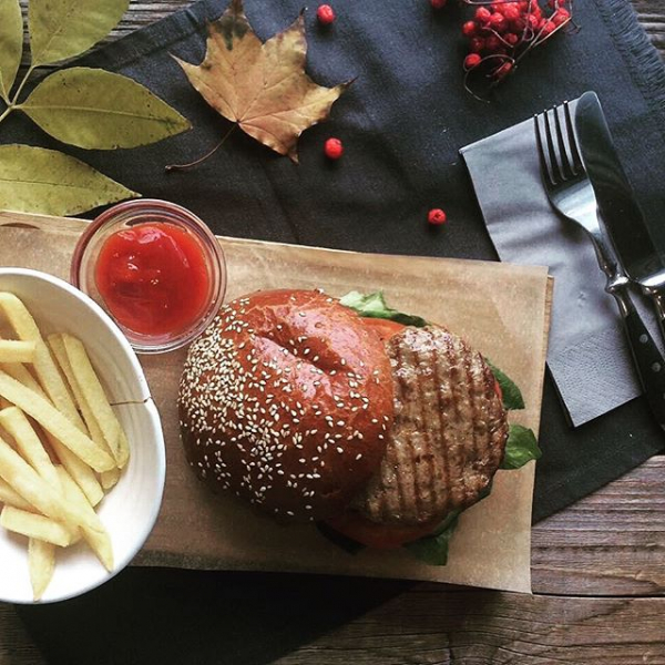 Ресторанный сервис бронирования столиков menu-rest.com - Интерьер ресторана "Дэйли`с"