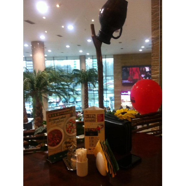 Ресторанный сервис бронирования столиков menu-rest.com - Интерьер ресторана "Ёлки-Палки"