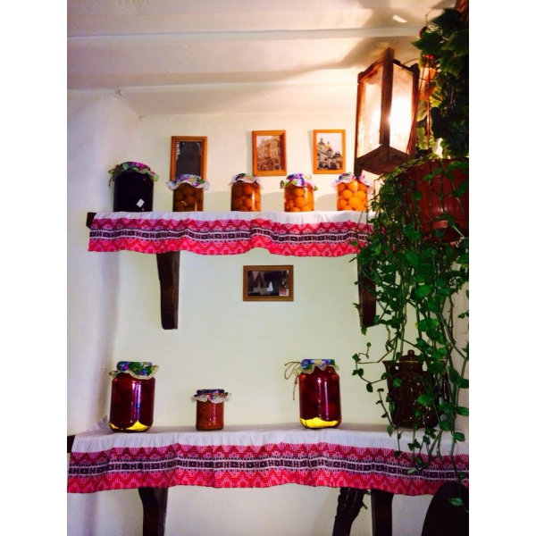 Ресторанный сервис бронирования столиков menu-rest.com - Интерьер ресторана "Тарас Бульба"