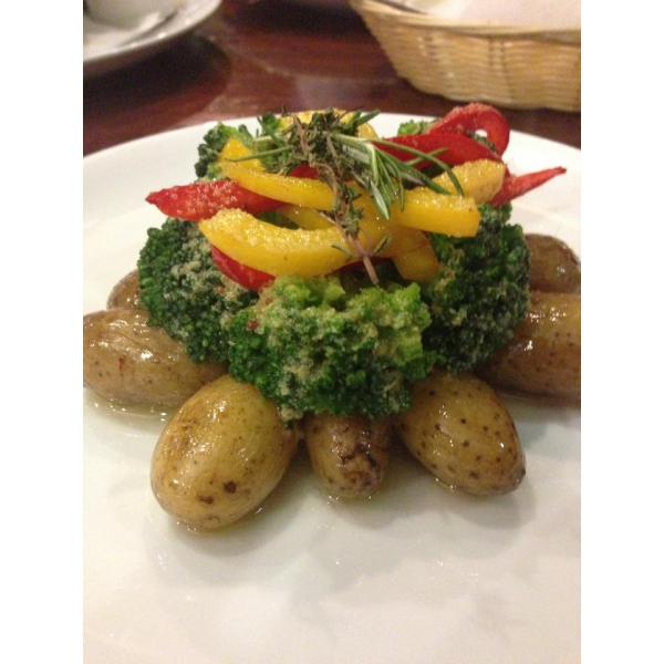 Ресторанный сервис бронирования столиков menu-rest.com - Интерьер ресторана "Ёлки-Палки"