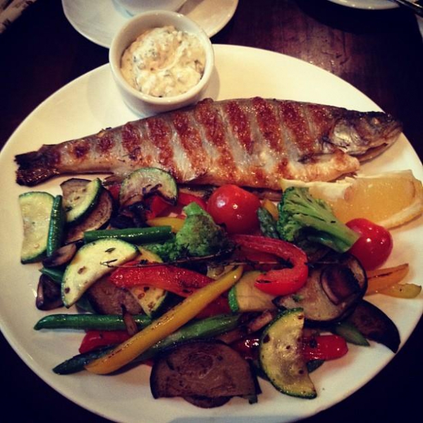 Ресторанный сервис бронирования столиков menu-rest.com - Интерьер ресторана "Ёлки-Палки"