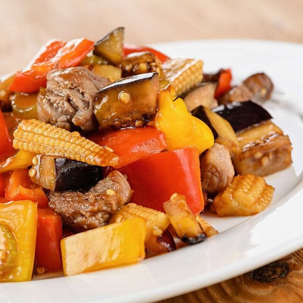 Ресторанный сервис бронирования столиков menu-rest.com - Интерьер ресторана "Red Machine"