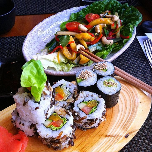 Ресторанный сервис бронирования столиков menu-rest.com - Интерьер ресторана "Якитория"