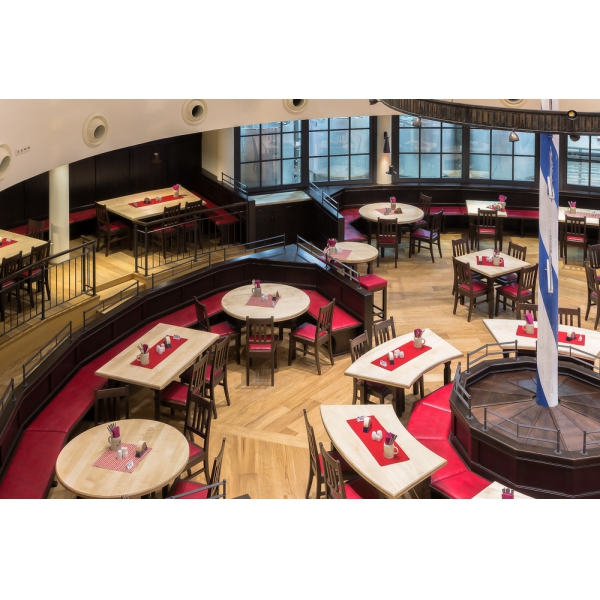 Ресторанный сервис бронирования столиков menu-rest.com - Интерьер ресторана "Paulaner brauhaus"