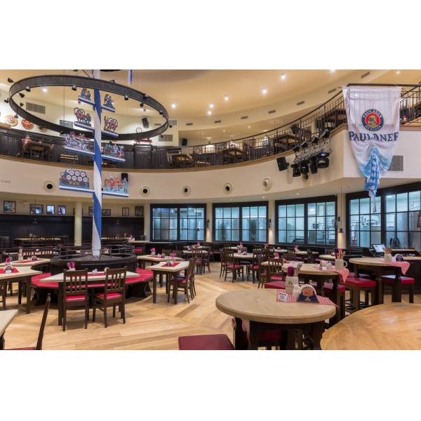 Ресторанный сервис бронирования столиков menu-rest.com - Интерьер ресторана "Paulaner brauhaus"